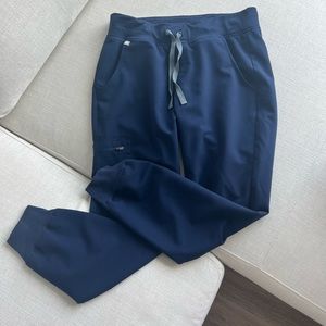 Figs Zamora Navy Petite